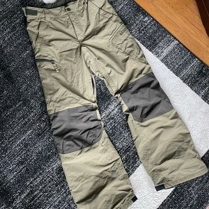 Boys Burton Snowboard/Ski Pants